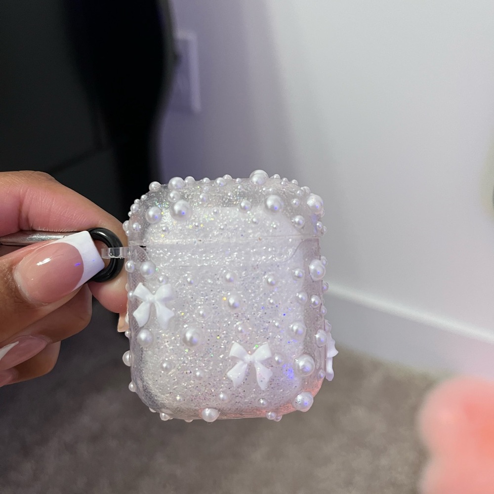 Pearl and Bow Decorated AirPods Case